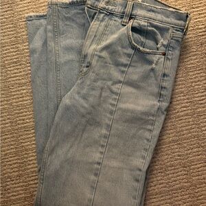 Abercrombie & Fitch 90s Straight Ultra High Rise Front Ankle Slit